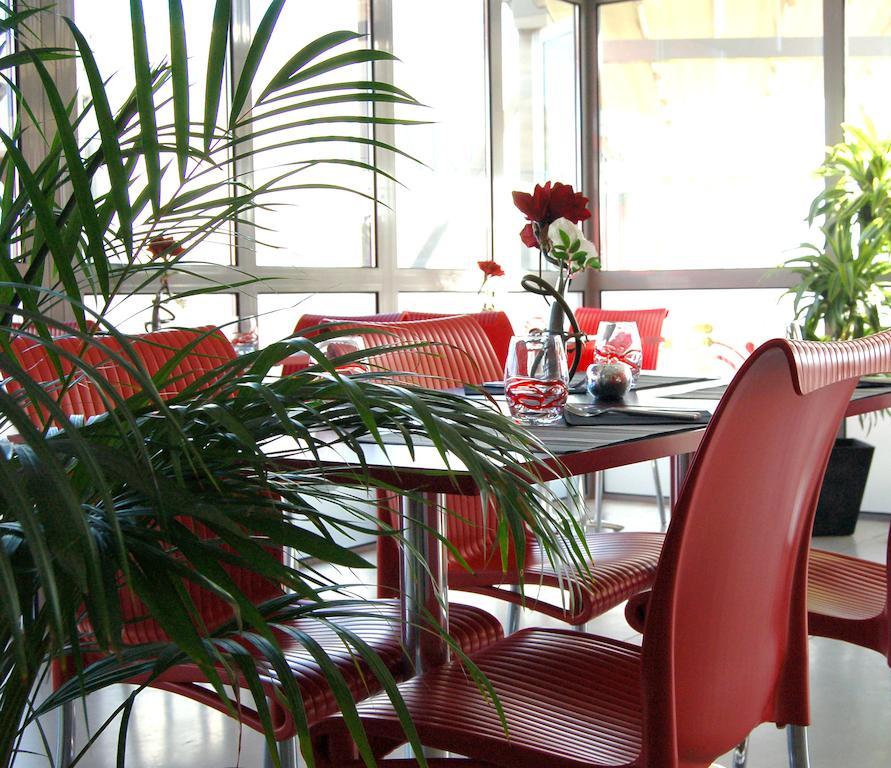 Auberge Flyzone Lézignan-Corbières Buitenkant foto