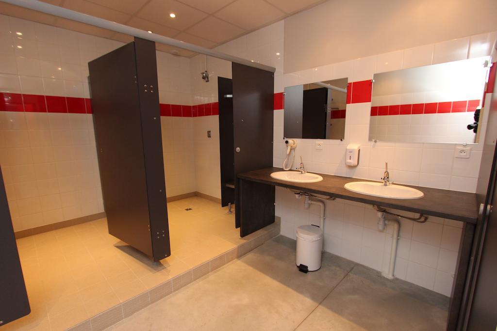 Auberge Flyzone Lézignan-Corbières Buitenkant foto